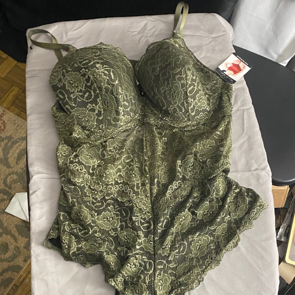 NWT FRENCH AFFAIRS WO SIZE 3X Olive BLACK Lace Bodysuit BACK HOOK‎ ADJ STRAPS